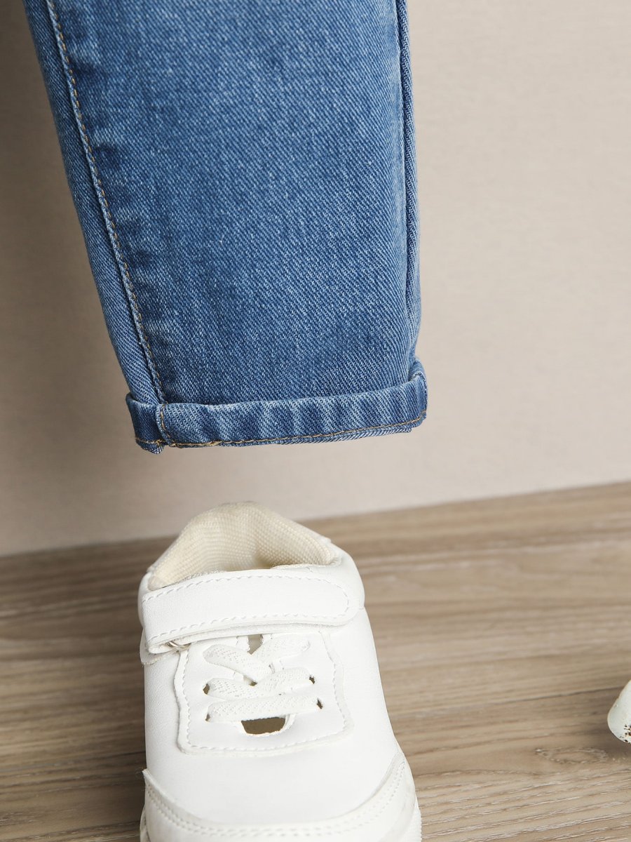 H4896P Niñito Petos mezclilla con parche con bolsillo - Imagen 4